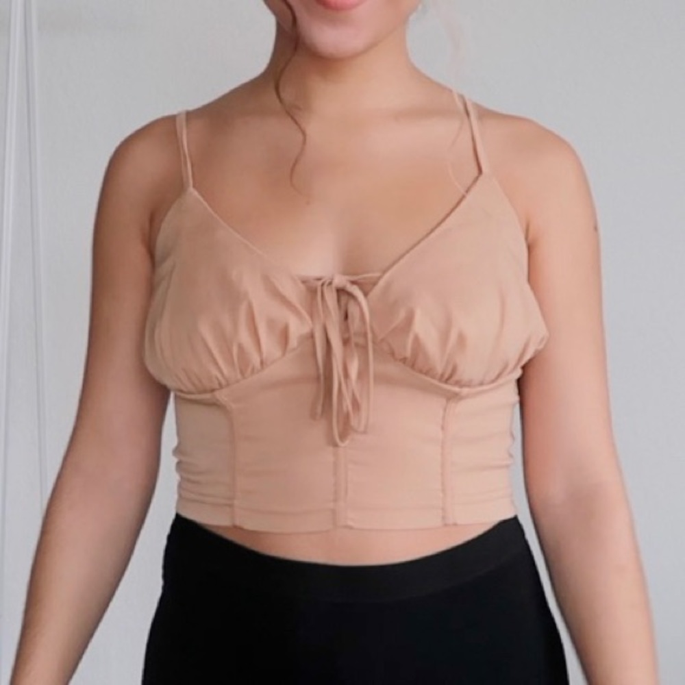 tan tank top